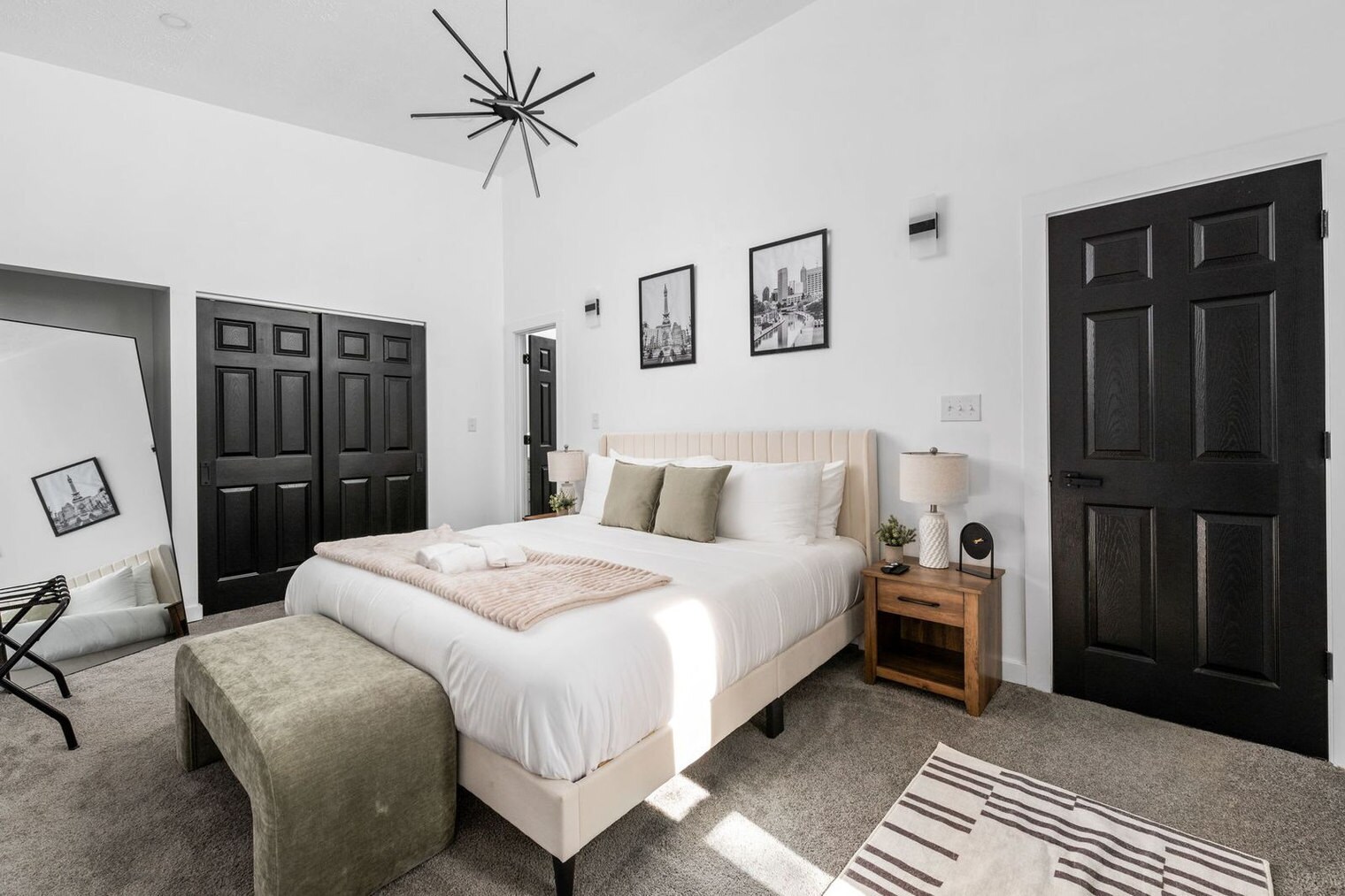 Building Photo - 337 Sanders St