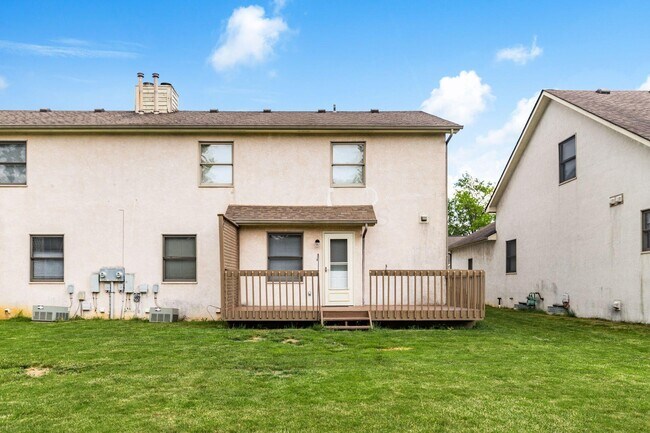 Building Photo - 8287 Talia Ct