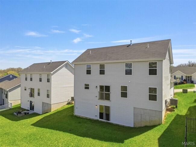 Building Photo - 463 Dusty Brook Dr