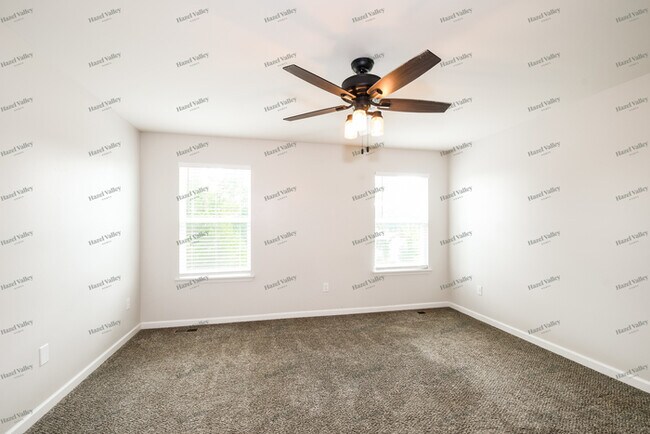 Building Photo - 1650 Woods Mill Dr