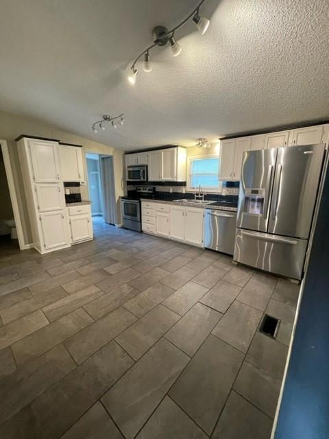 Building Photo - 808 N Jerry St