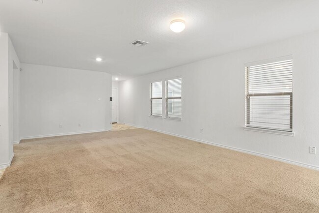 Building Photo - 6613 Willow Lndg