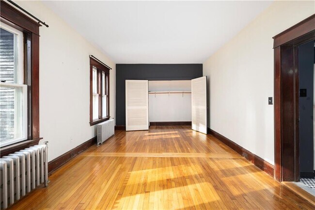 Building Photo - 31 Cranston Ave