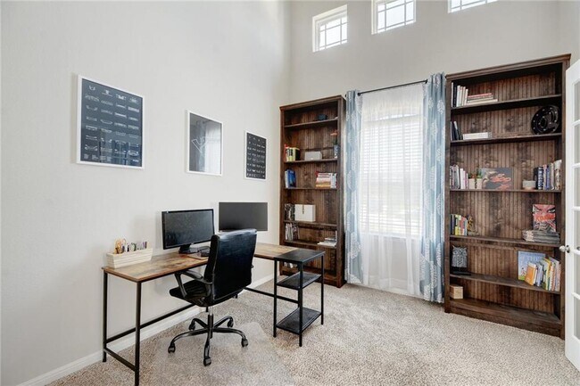 Building Photo - 4116 Godwit Dr