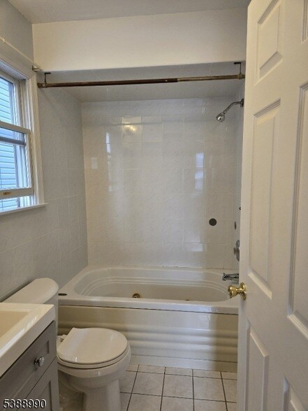 Building Photo - 89 Sumo Village Ct