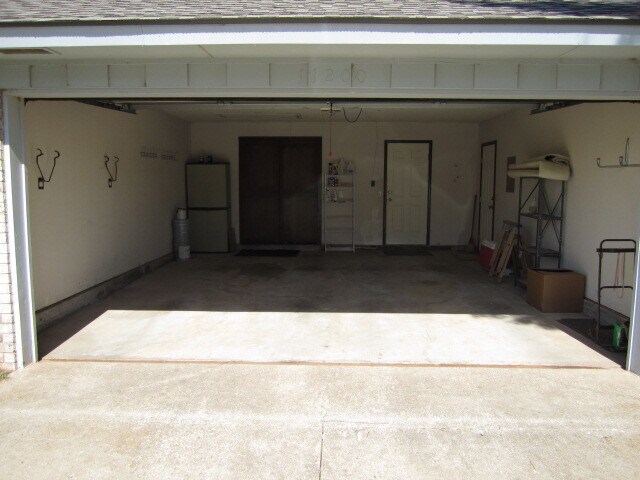 Building Photo - 11200 Ann Arbor Ave