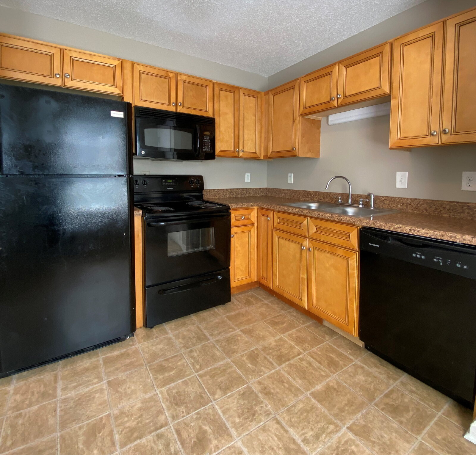 Building Photo - 541 Patriot Park Ct