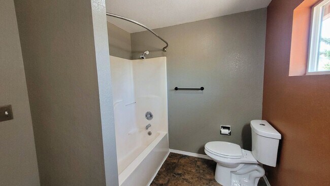 Building Photo - 237 Lancaster Ave