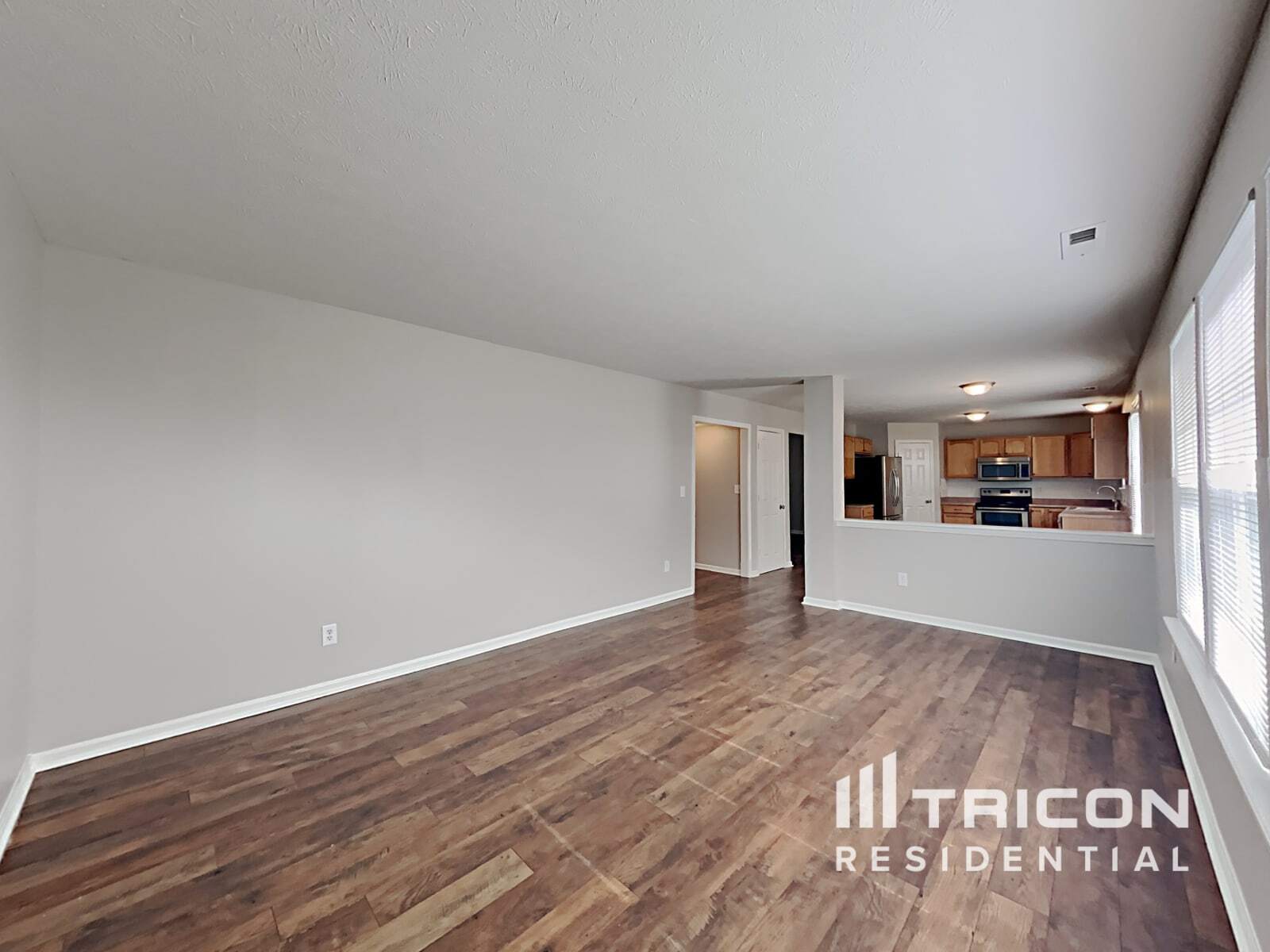 Building Photo - 722 Bluff Creek Dr