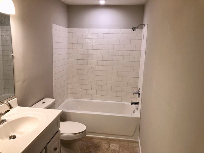 Building Photo - For Rent