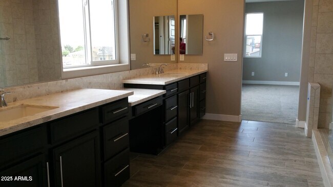 Building Photo - 9341 S 55th Pl