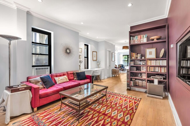 Building Photo - 327 W 83rd St