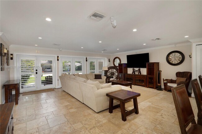 Building Photo - 6461 SW 74th St