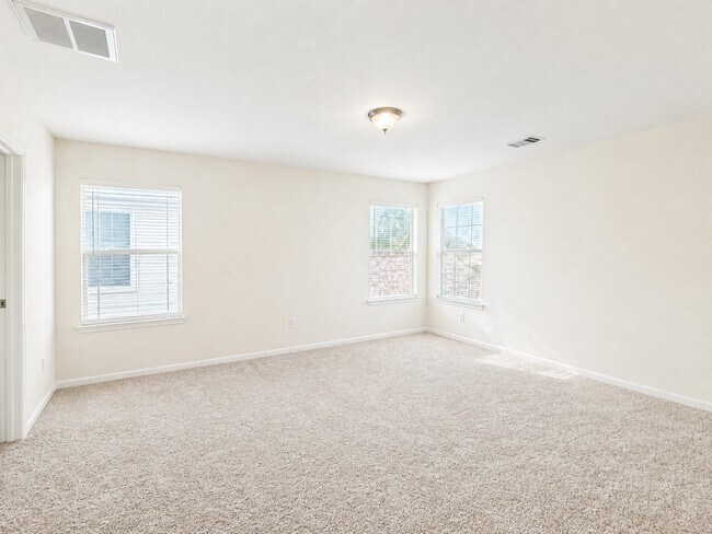 Building Photo - 13447 Blue Swallow Dr