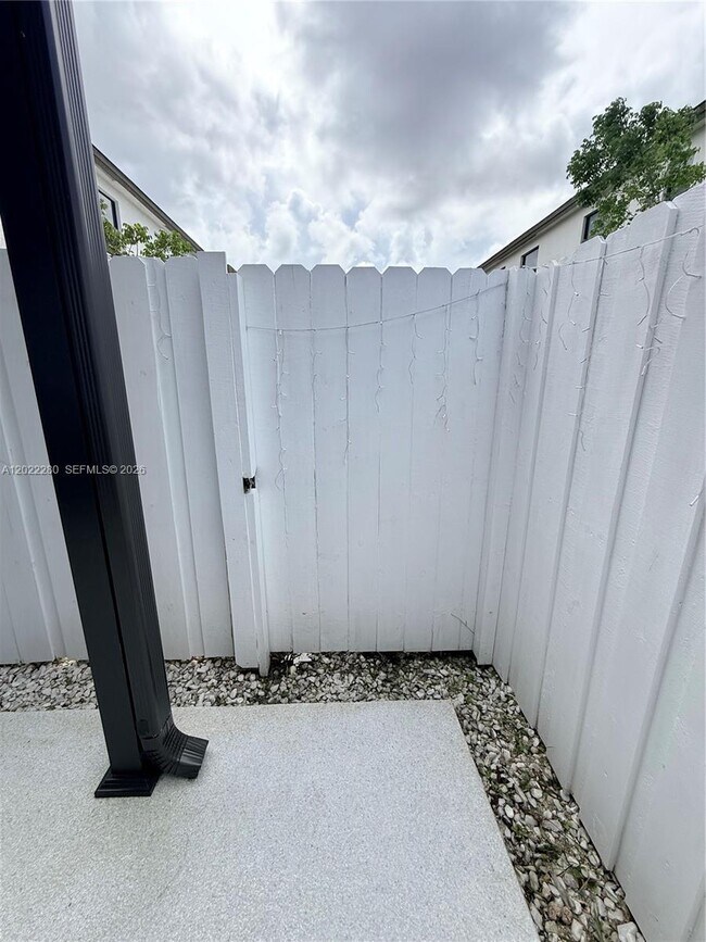 Building Photo - 12893 SW 232nd Ln