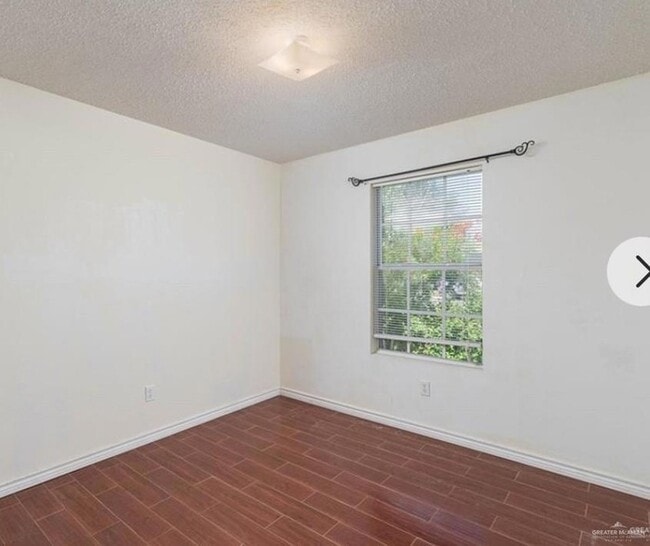 Building Photo - 337 Roundup Cir