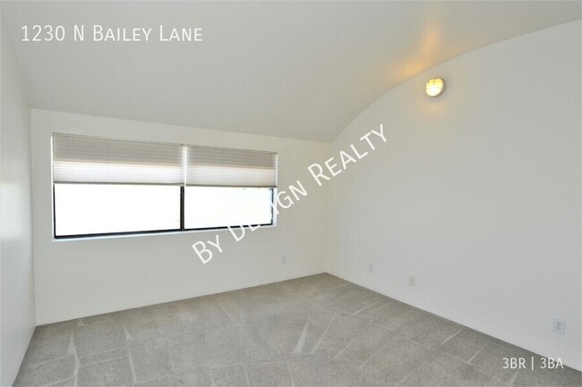 Building Photo - 1230 N Bailey Ln