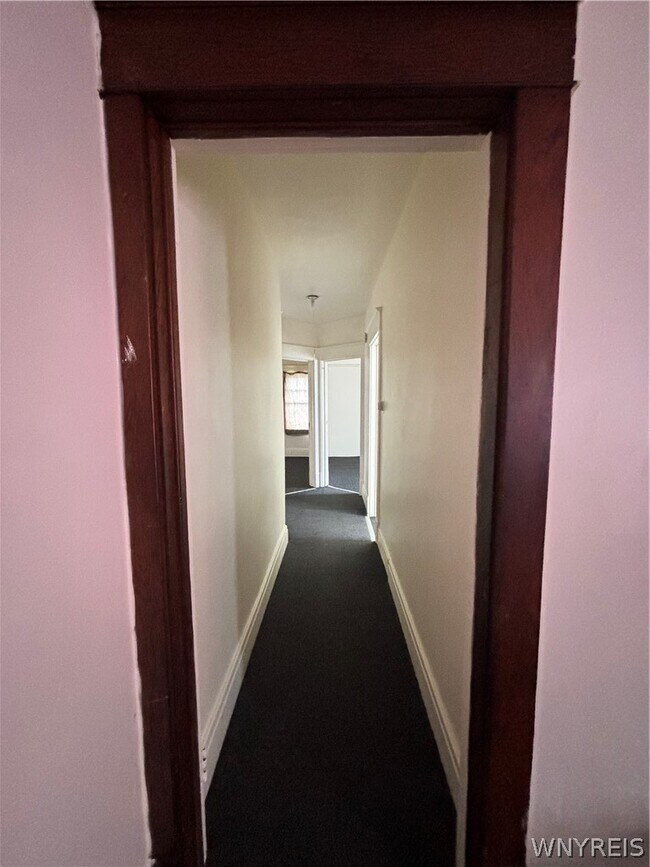 Building Photo - 307 Northland Ave