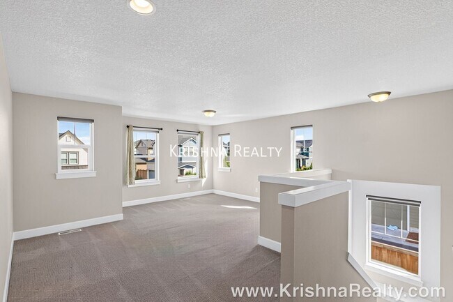 Building Photo - 3979 SE 68th Ave