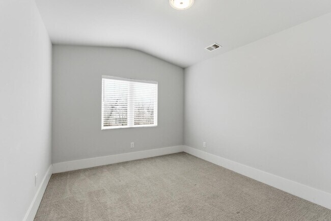 Building Photo - 426 Patterson St