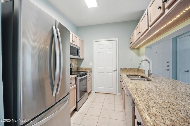 Building Photo - 140 Veracruz Dr