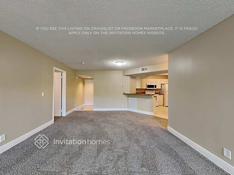 Building Photo - 8761 Wiles Rd
