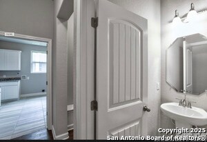 Building Photo - 622 Singing Creek