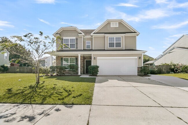 Building Photo - 5 Bedroom 3 Bath Home Located in Sophia Landing in Goose Creek