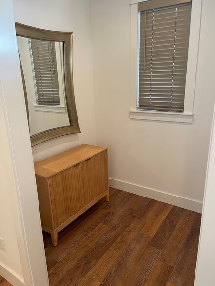 Building Photo - 348 N Fletcher Ave