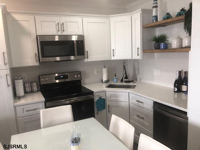 Building Photo - 203 E Brigantine Ave