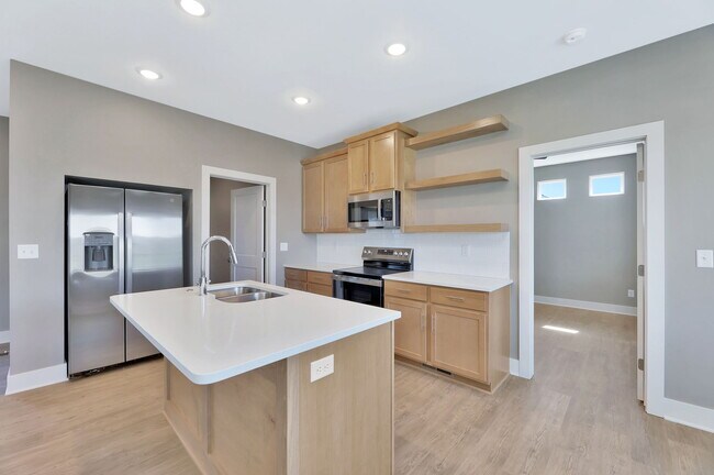 Building Photo - 969 W Long Path Ct