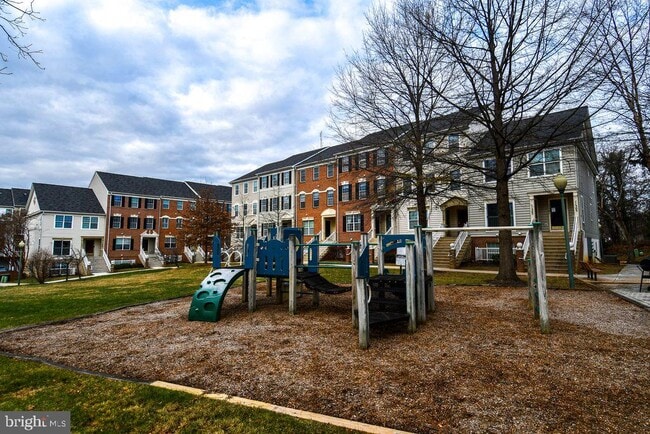 Building Photo - 11361 King George Dr