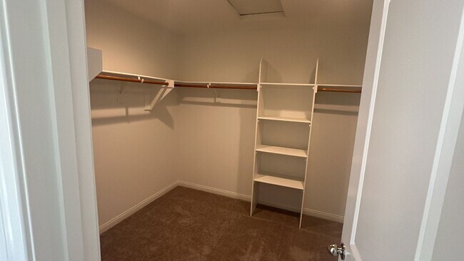 Building Photo - 21469 Thomas Ct