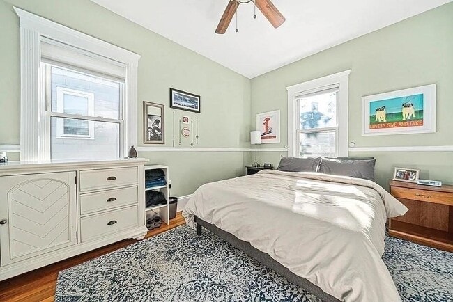 Building Photo - 89 Train St