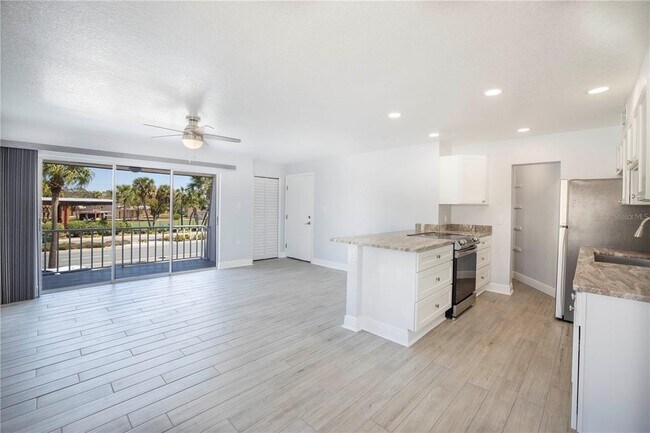 Building Photo - 8630 Blind Pass Rd