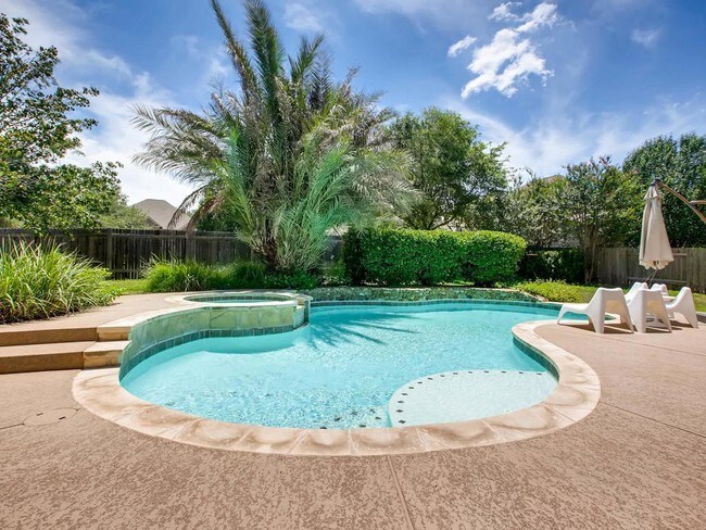 Building Photo - 10217 Medinah Greens Dr