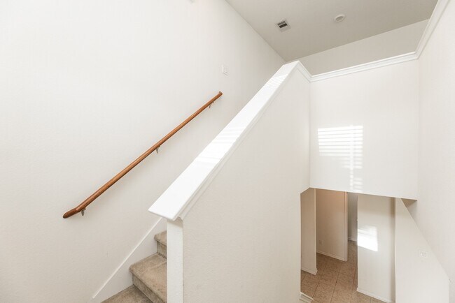 Building Photo - 25342 Briscoe Village Dr