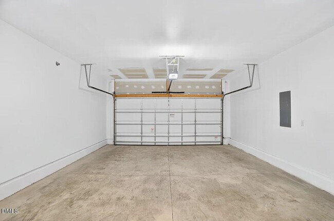 Building Photo - Earn Wealth While Leasing - Like a Homeowner - Lease to Own