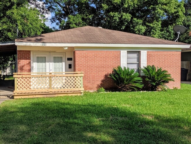 Primary Photo - 2311 Ave G