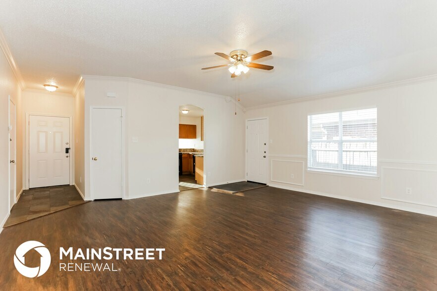 Building Photo - 8117 Sweetwater Ln