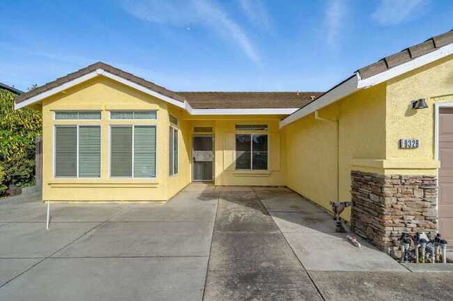 Building Photo - 9326 Lembert Dome Cir