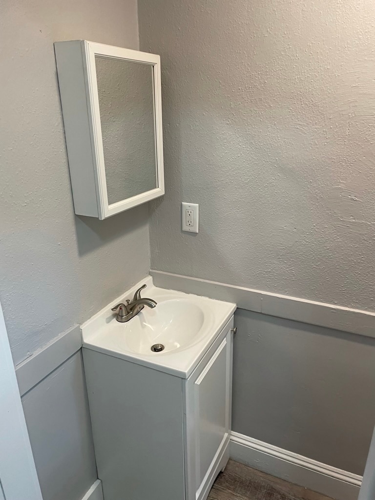 Building Photo - 600 Alden St