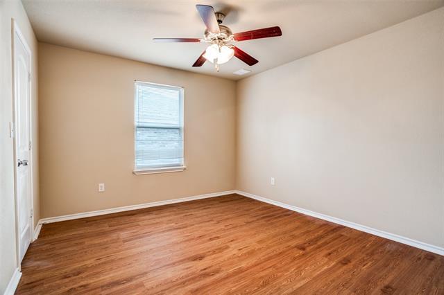 Building Photo - 811 E College St