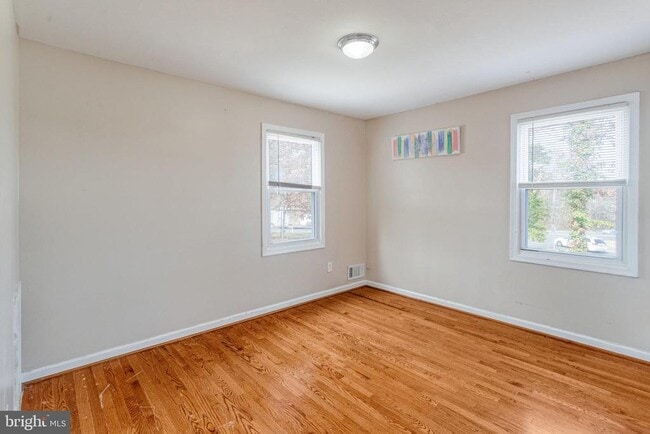 Building Photo - 2900 Williamsburg Ct