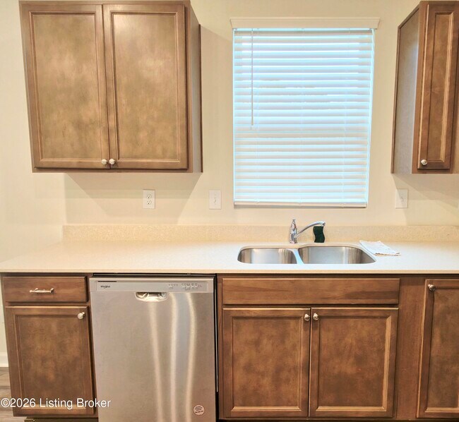 Building Photo - 4609 Golden Eagle Dr