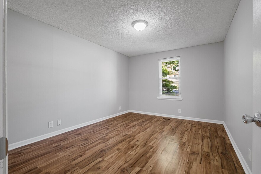 Building Photo - 5162 Hilson Rd