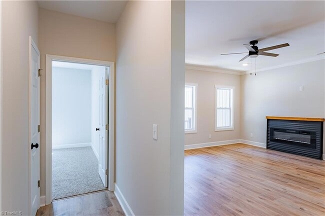 Building Photo - 6 Teaberry Ct