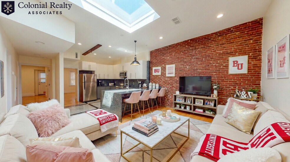 Building Photo - 25 St Marys Ct