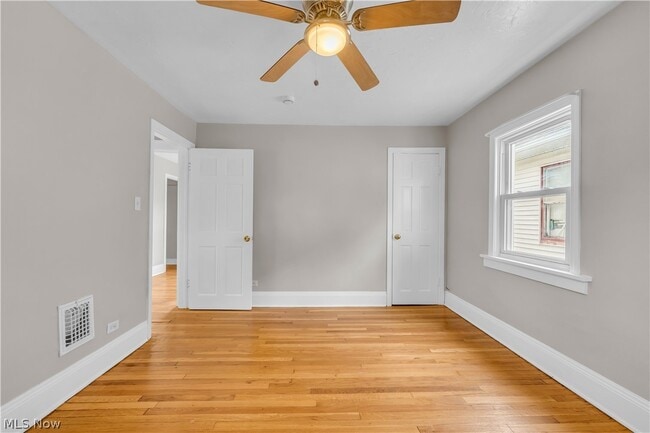 Building Photo - 3407 W 91st St