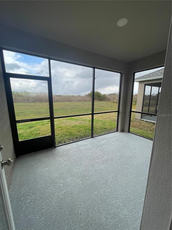 Building Photo - 6625 Great Bear Dr